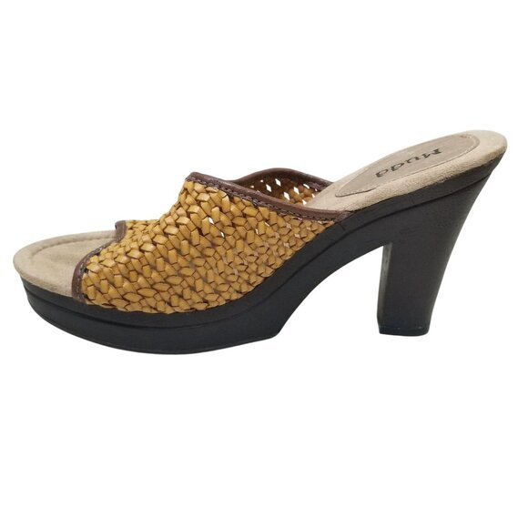Mudd 9 Sandals Open Toe Mustard Yellow Basket Weave Heels Platforms Y2K - Picture 8 of 10